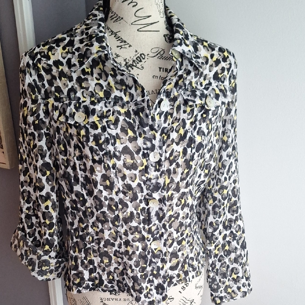 Ruby Rd Black and White 3/4 Sleeve Button-Down